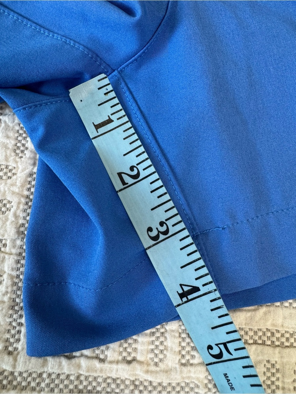 Under Armour Women’s Fitted Performance Shorts Blue Size 6 4” Inseam - Picture 13 of 13